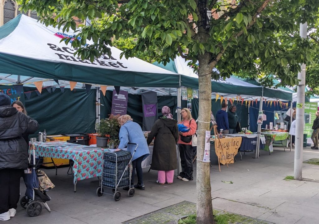 Reduce and Recycle hub at Acton Market